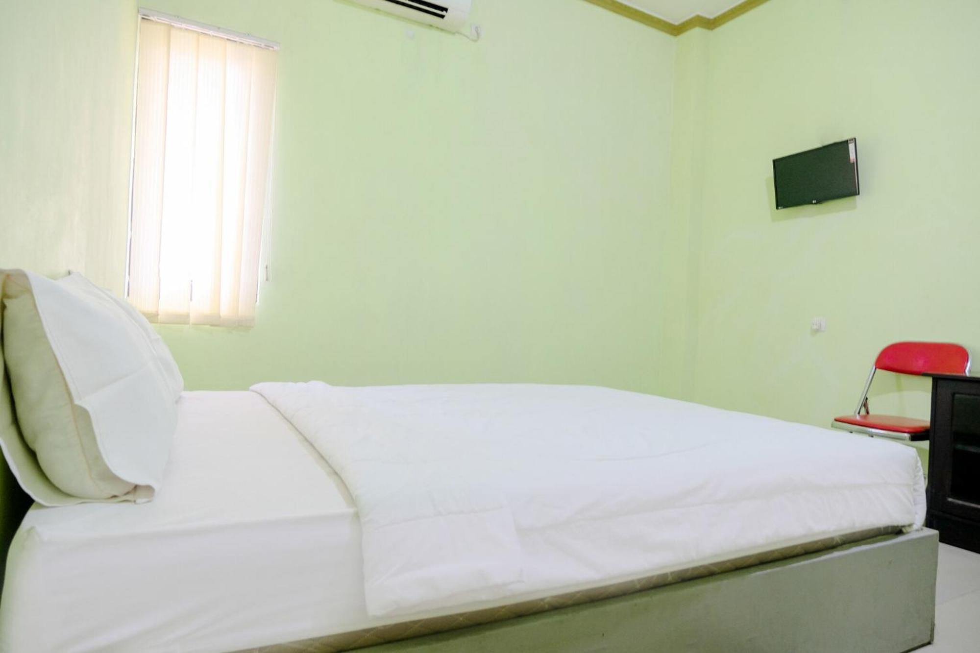 Oyo Life 2508 Alba Suites Homestay Syariah Тулунгагунг Экстерьер фото